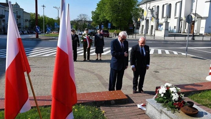 Oddali hołd Polakom poległym w walce o niepodległość (ZDJĘCIA)