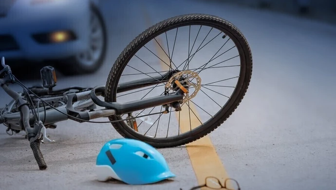 9-letnia rowerzystka potrącona na przejściu