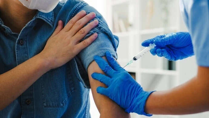 Вакцинація від COVID-19 для Українців