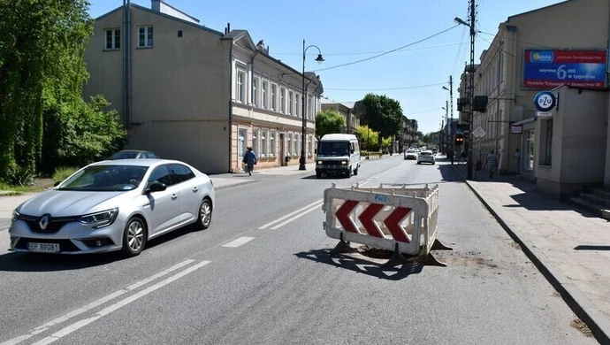 Regulują wysokość studzienek. Mogą występować utrudnienia