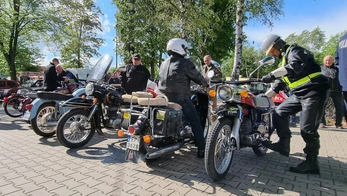 Fani motoryzacji zjechali do Moszczenicy (zdjęcia)