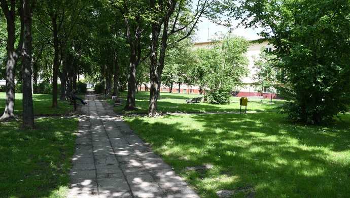 Modernizacja skweru i nowe miejsca parkingowe na osiedlu Wyzwolenia