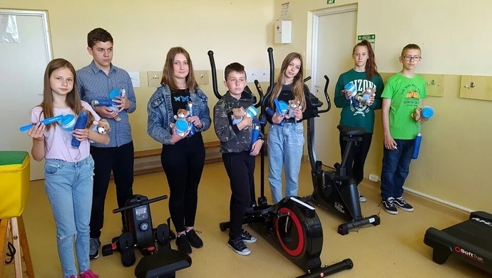 Promowali szczepienia, wygrali sprzęt sportowy