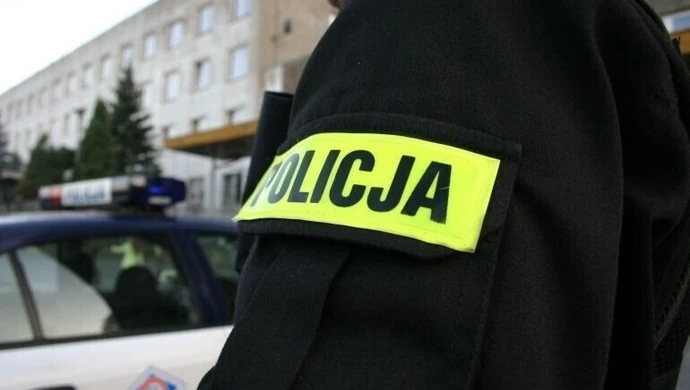 "Nie chcę już żyć": 20-latek w Piotrkowie chciał rzucić się z dachu