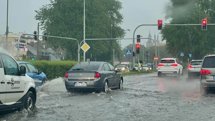 Rwące potoki w mieście