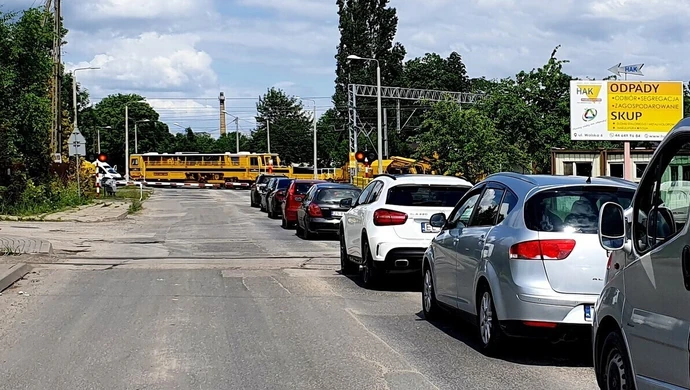 Czy na ul. Roosevelta potrzebny jest tunel pod przejazdem kolejowym? [SONDA]
