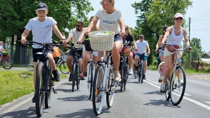 Rowerowy rajd na terenie gminy Grabica [MNÓSTWO ZDJĘĆ]