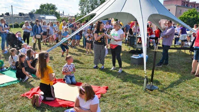 Rodzinne piknikowanie w Piotrkowie (DUŻO ZDJĘĆ)