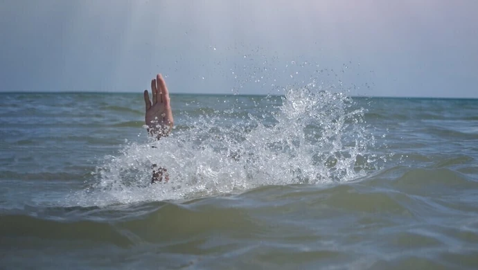 Policjant na urlopie w Albanii uratował nastolatkę