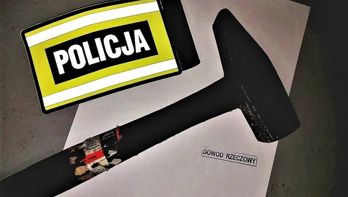 Uszkodził auto, bo był zazdrosny