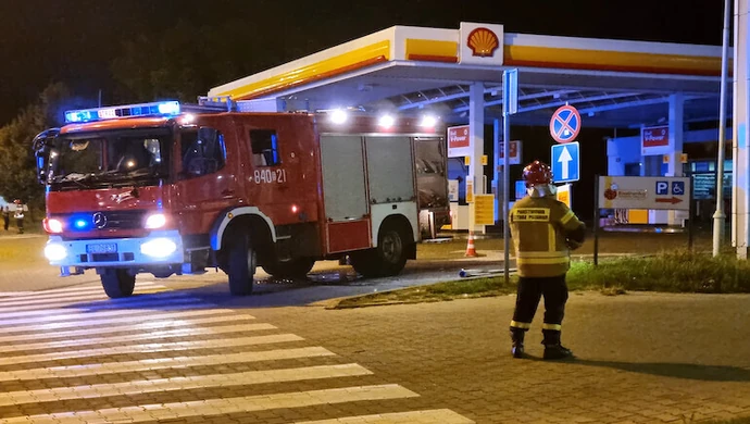 Poważny wyciek gazu na stacji paliw (ZDJĘCIA)