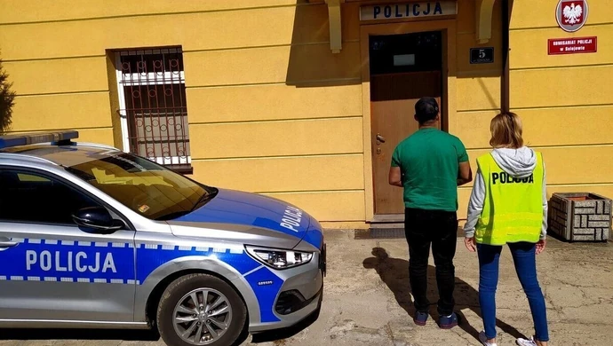 Ukradł laptopa i ukrył się wśród wczasowiczów