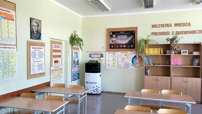 Wirtualne laboratorium chemiczne w Woli Krzysztoporskiej