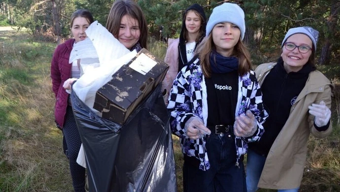 Uczniowie pokazali jak dbać o porządek