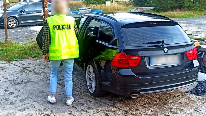 Ukradł BMW, odpowie przed sądem