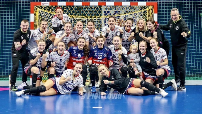 Pewne zwycięstwo piłkarek Piotrcovii