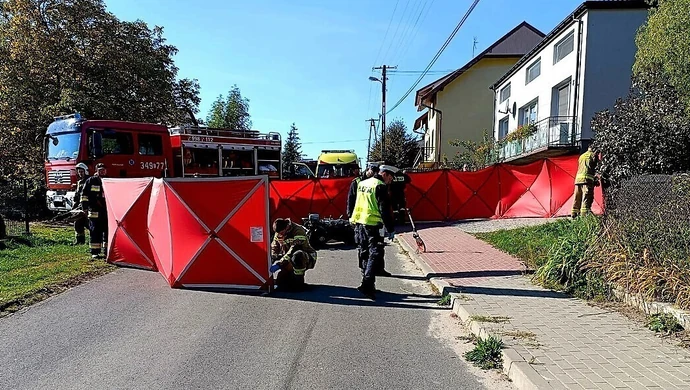 Tragiczny wypadek w Barkowicach. Nie żyje motocyklista