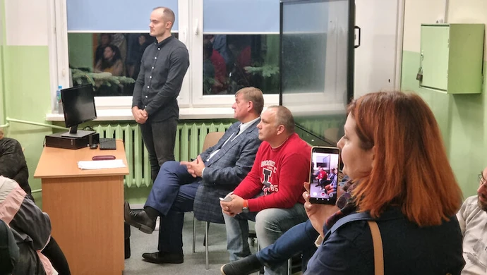 Burzliwe spotkanie rodziców uczniów "dwunastki" z władzami miasta