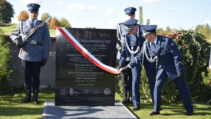 Pomnik rodziny Maleszewskich [ZDJĘCIA]