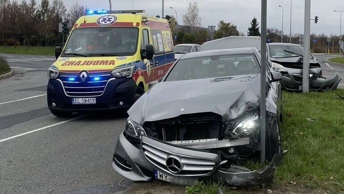 Zderzenie na skrzyżowaniu Sikorskiego i Concordii (ZDJĘCIA)