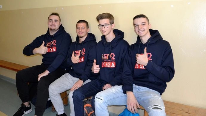 W ZSP nr 2 będą uczyć się naprawiać elektryki i hybrydy