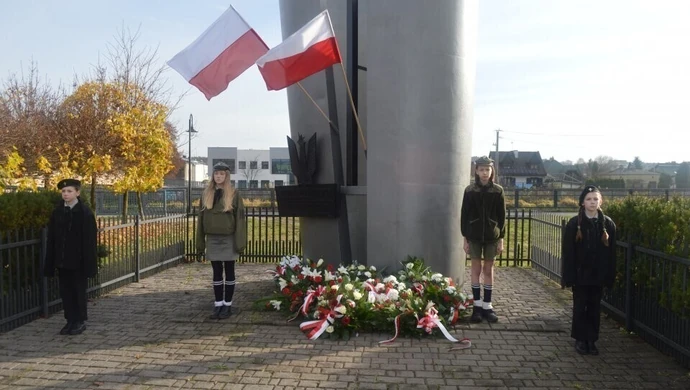 Bądźmy razem podczas Narodowego Święta Niepodległości - Sulejów świętuje (ZDJĘCIA)