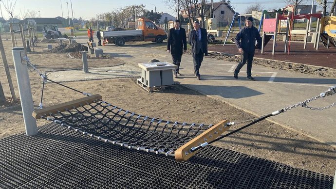 Strefa wypoczynkowa już prawie gotowa