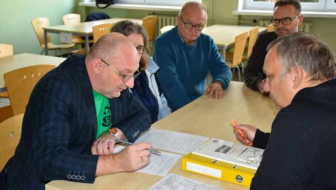 Przejęli budynek "dwunastki"