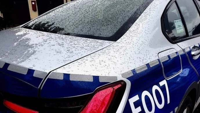 Jeden uciekał pod prąd, drugi jechał wężykiem. Pijani za kierownicą