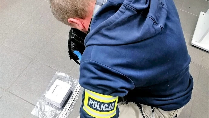 Ukradł świąteczny utarg. Odpowie też za posiadanie narkotyków