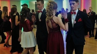 Studniówki w Piotrkowie? Tak, choć nie wszędzie