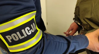 Wezwał policję, a sam był poszukiwany