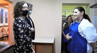 Uczniowie tworzą kulinarne dzieła sztuki