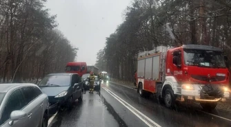 Karambol między Piotrkowem a Sulejowem (ZDJĘCIA)