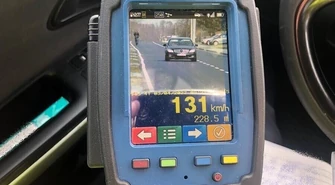 Zamiast 50, jechał 131 km/h