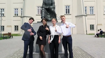 "Pan Tadeusz mnie zmiótł" - mieszane uczucia po języku polskim