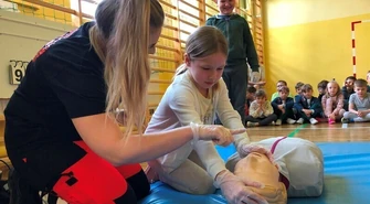 Pierwsza pomoc w "trzynastce"