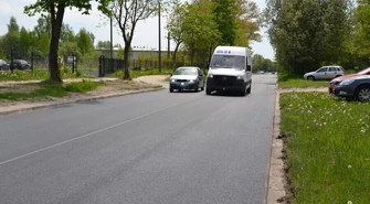 Gładko na Glinianej. Kierowcy już pędzą