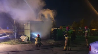 Pięć pożarów jednej nocy. Kto podpala śmietniki w Piotrkowie?