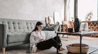 Duże pomieszczenie, mało wolnej przestrzeni - jaki oczyszczacz powietrza wybrać?