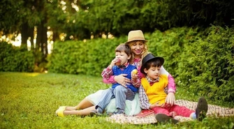 &#1044;&#1077;&#1085;&#1100; &#1084;&#1072;&#1090;&#1077;&#1088;&#1110; &#1091; &#1055;&#1086;&#1083;&#1100;&#1097;&#1110;