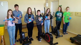 Promowali szczepienia, wygrali sprzęt sportowy