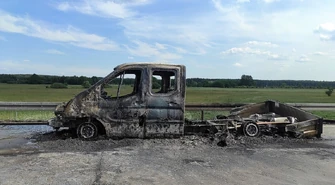 Pożar dostawczaka na S8 (ZDJĘCIA)