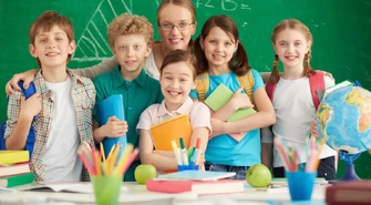 Jak podziękować nauczycielom na koniec roku? [SONDA]