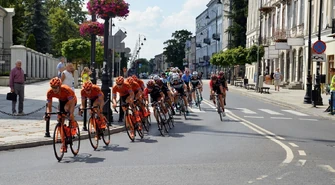 Peleton przejedzie przez Piotrków. Będą duże utrudnienia - także w regionie