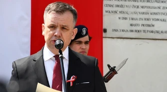 Prezydent porządzi dłużej?