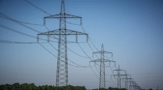 Wpłynęła oferta na dostawę prądu. Co zrobią samorządy?