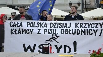 Piotrków przeciwko Macierewiczowi. Happening w Rynku Trybunalskim