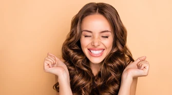 Jak prawidłowo dbać o włosy, by zachować estetyczny wygląd?