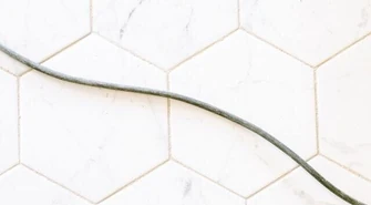 Płytki heksagonalne podłogowe &#8212; sposób na wnętrze, które się nigdy nie znudzi!